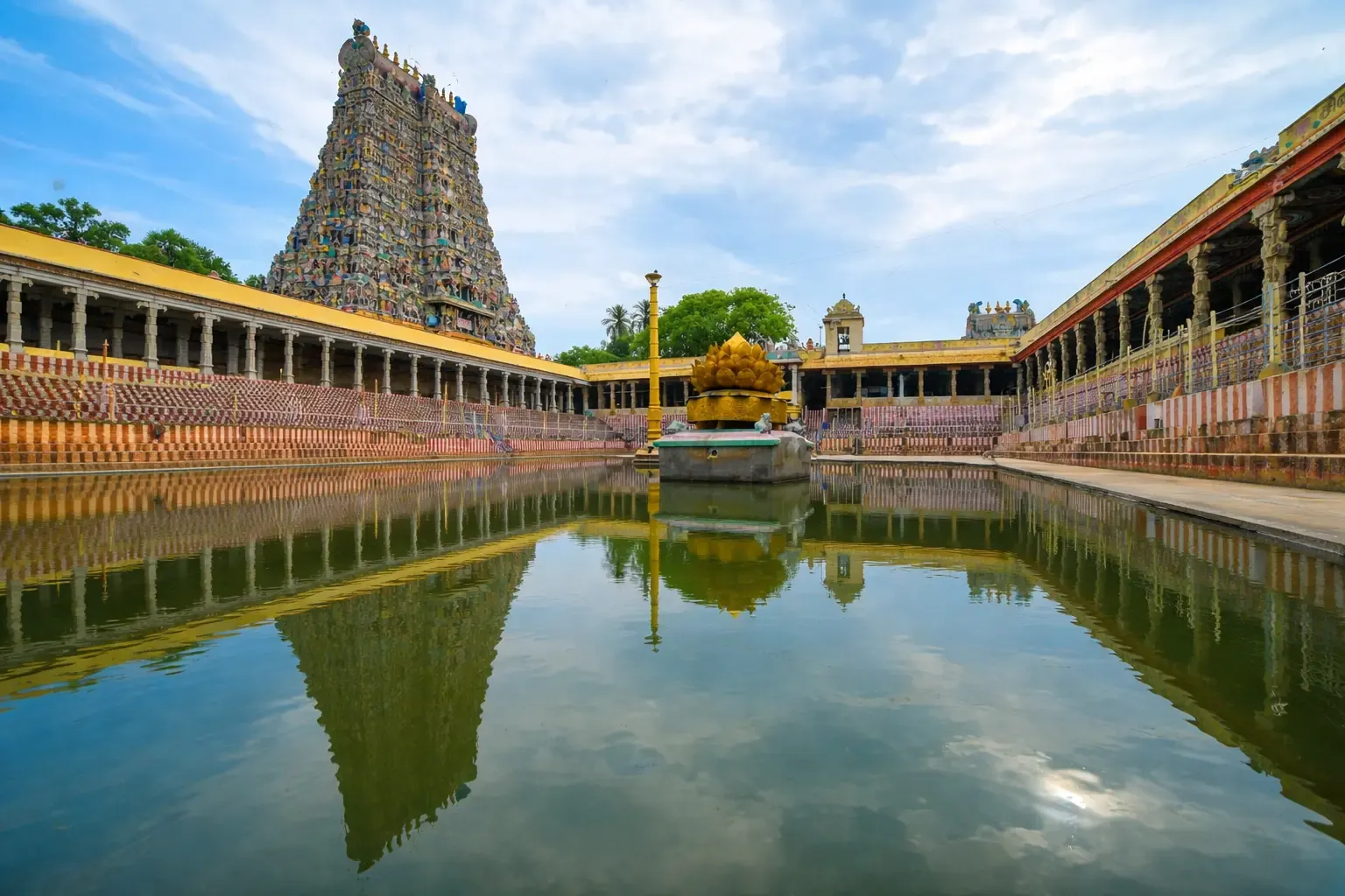 Azhagar Function Book Bus Tickets Online Across Top Routes in India | NueGo